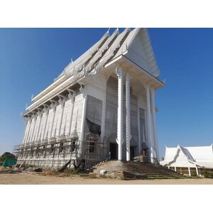 ออกแบบและก่อสร้างอาคารภายในวัด