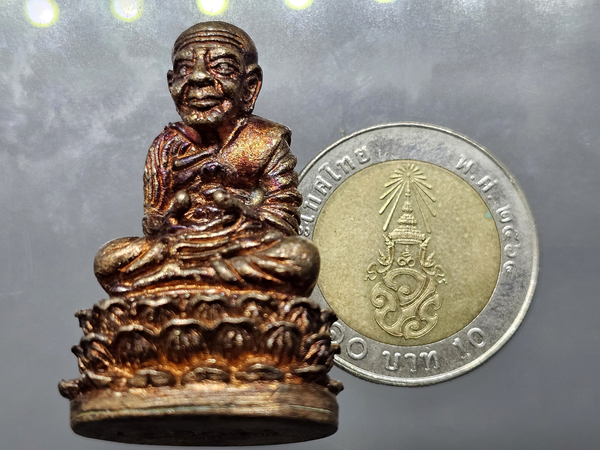 หลวงปู่ทวดนิ้วกระดก บรรจุกริ่ง ญสส. อนันตทรัพย์ เนื้อสัมฤทธิ์ รุ่น 100 ปี สมเด็จพระสังฆราชเจ้า กรมหลวงวชิรญาณสังวร วัดบวรนิเวศฯ ปี2556