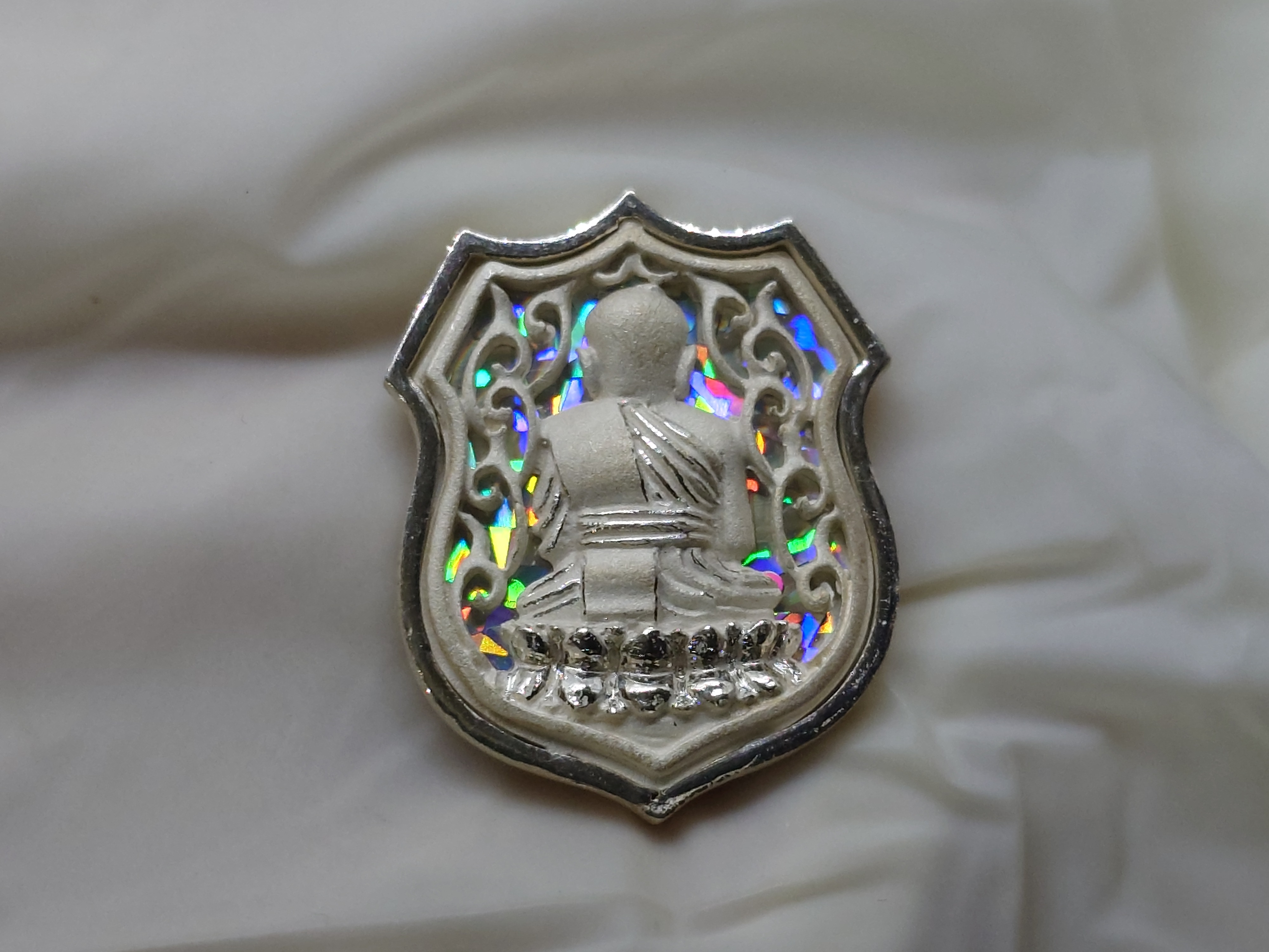 เหรียญหลวงปู่ทวด เนื้อเงิน รุ่นมงคลบารมี วัดประสาทบุญญาวาส พิมพ์อาร์ม เล็ก ขนาด 2 เซ็น พ.ศ.2545 พร้อมกล่องเดิม