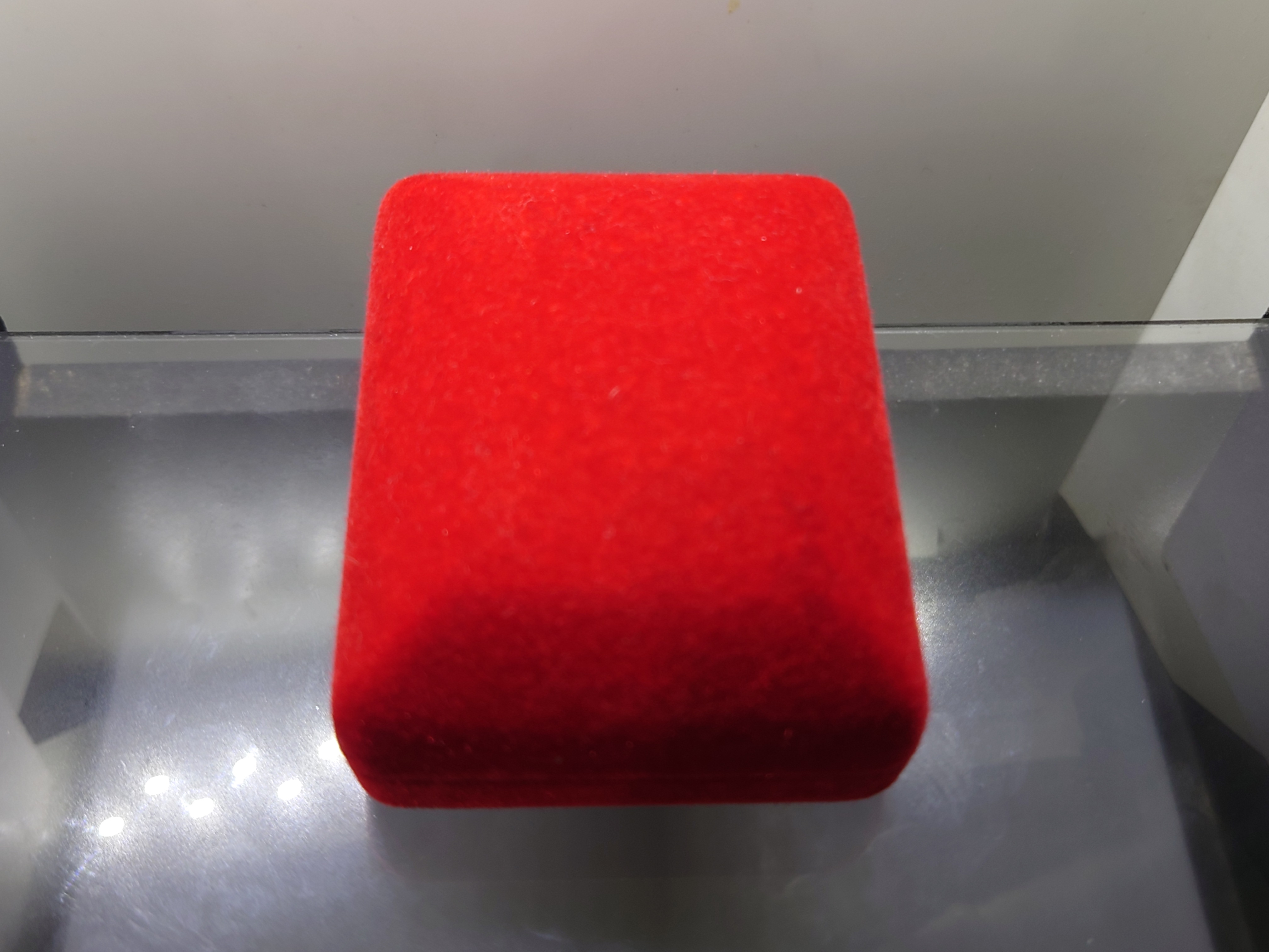 หลวงปู่ทวด เหรียญหล่อฉลุ เนื้อเงิน รุ่นเจ้าฟ้าเพชรรัตน์ วัดช้างให้ จ.ปัตตานี ปี2537 พร้อมกล่องเดิม