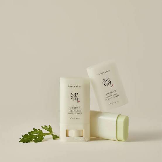 Beauty of Joseon Matte Sun Stick Mugwort + Camelia SPF 50+ PA++++ ขนาด 18 mL