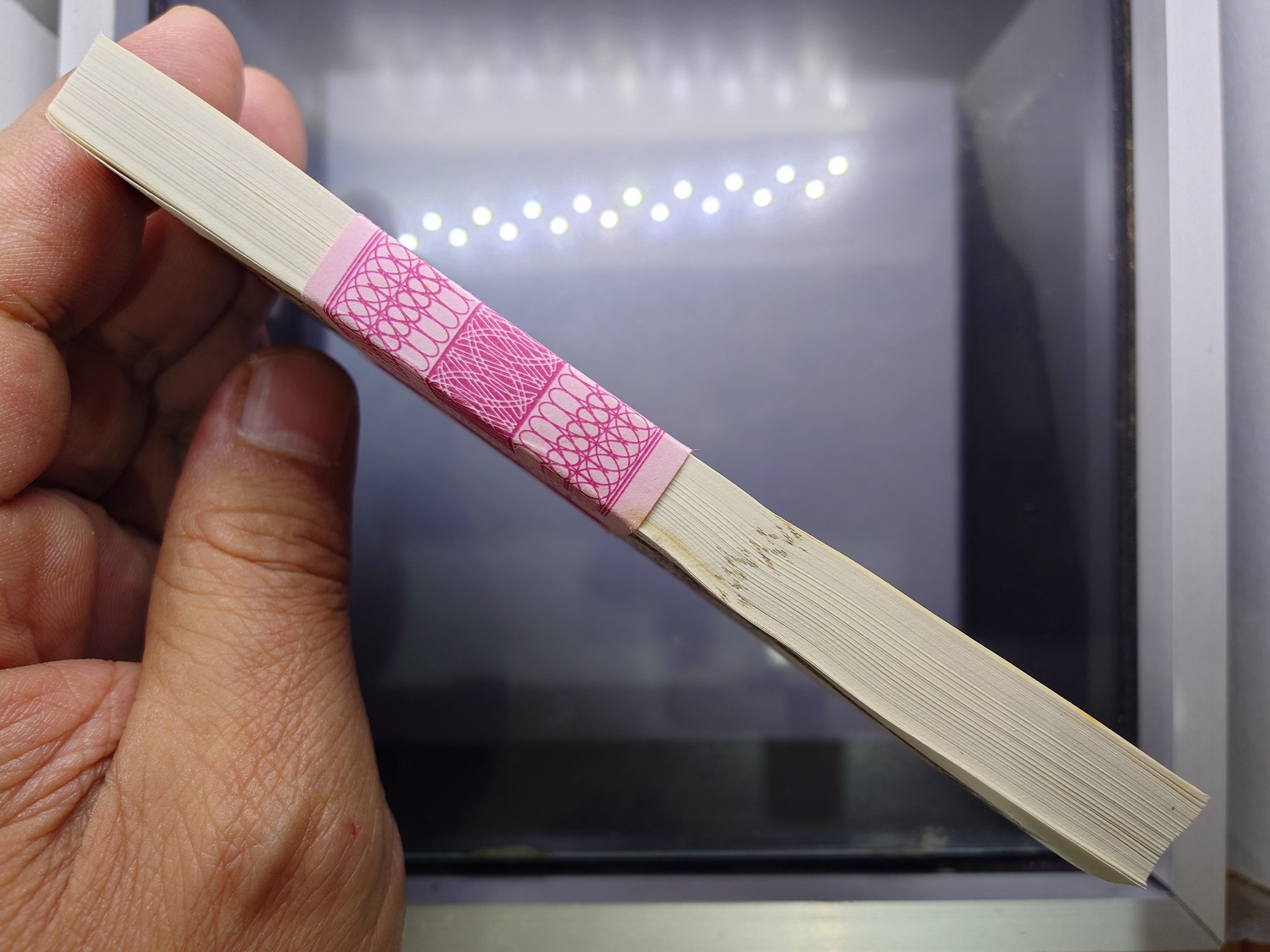 ธนบัตร 10 บาท แบบ 12 (ทรงม้า) ยกแหนบ 100 ใบ เรียงเลข ที่ระลึก 120 ปี ก.คลัง ปี 2538 ไม่ผ่านใช้