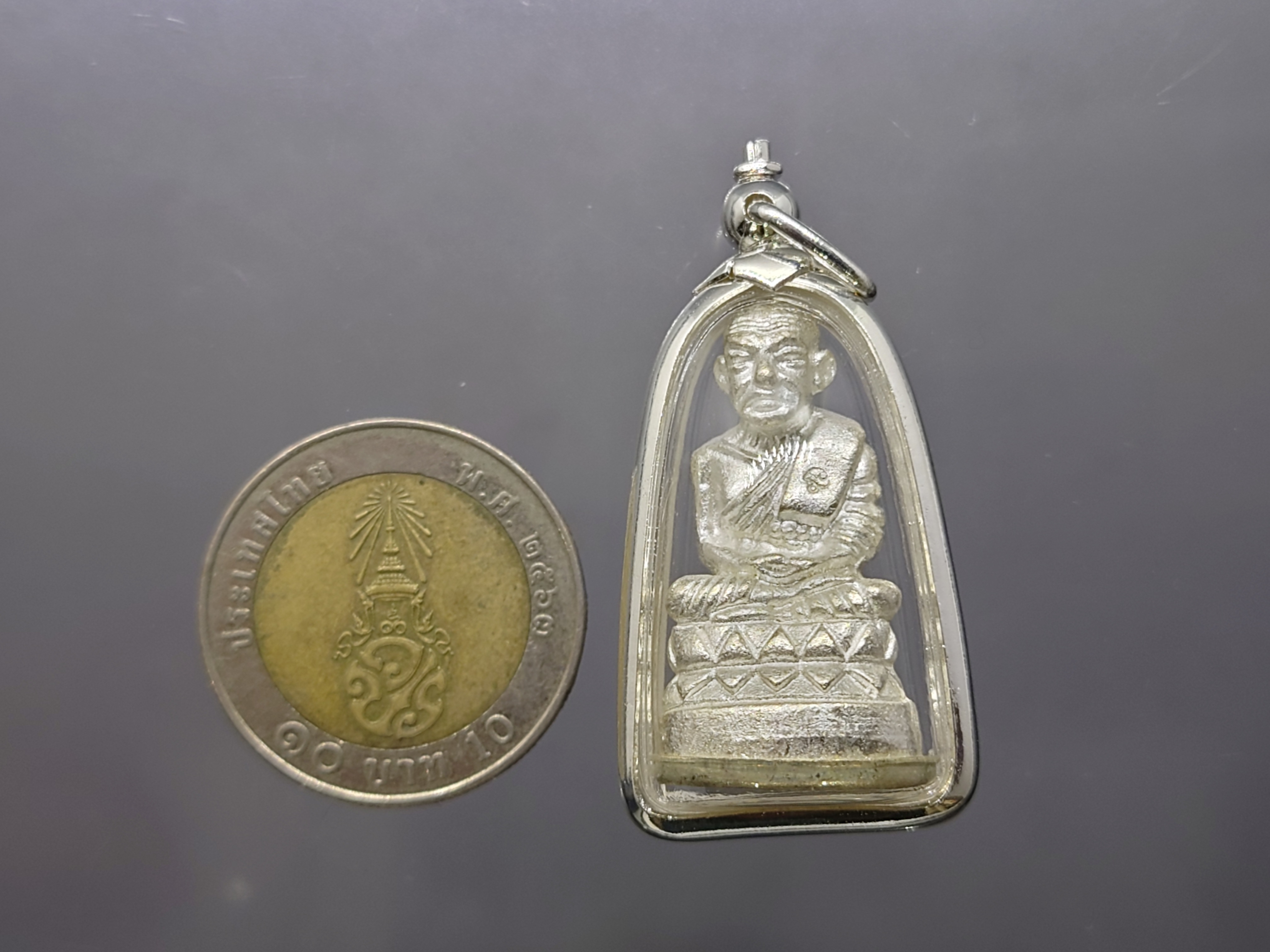 หลวงปู่ทวดพิมพ์บัวรอบ เนื้อนวะพรายเงิน ฐานทองขาว 87 พรรษา ญสส วัดบวรนิเวศวิหาร 2543 พร้อมตลับเดิม