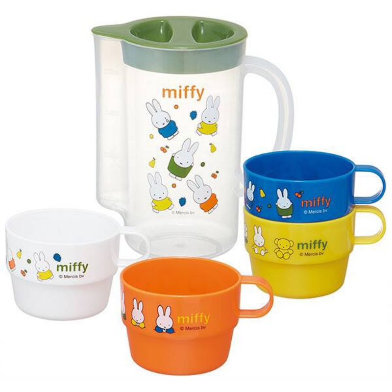 Skater - Stacking cup 4P set with case ชุด เหยือกน้ำ + ถ้วยน้ำดื่ม 4 ใบ / ชุด