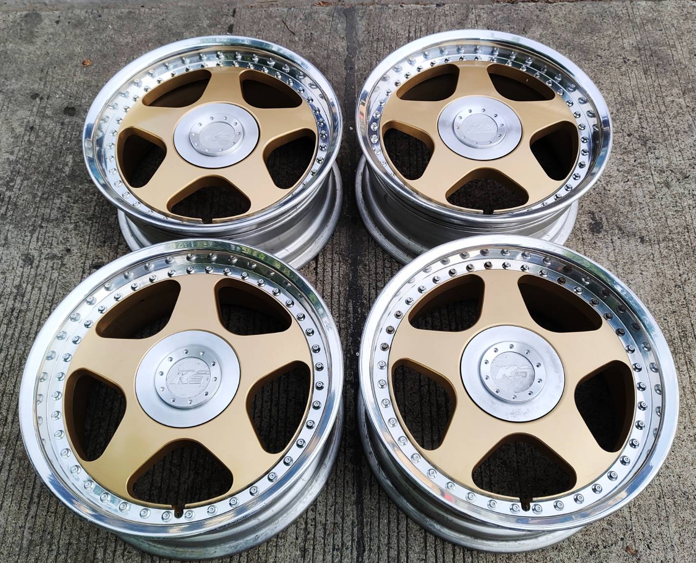 SSR Koenig 17" ($2000)
