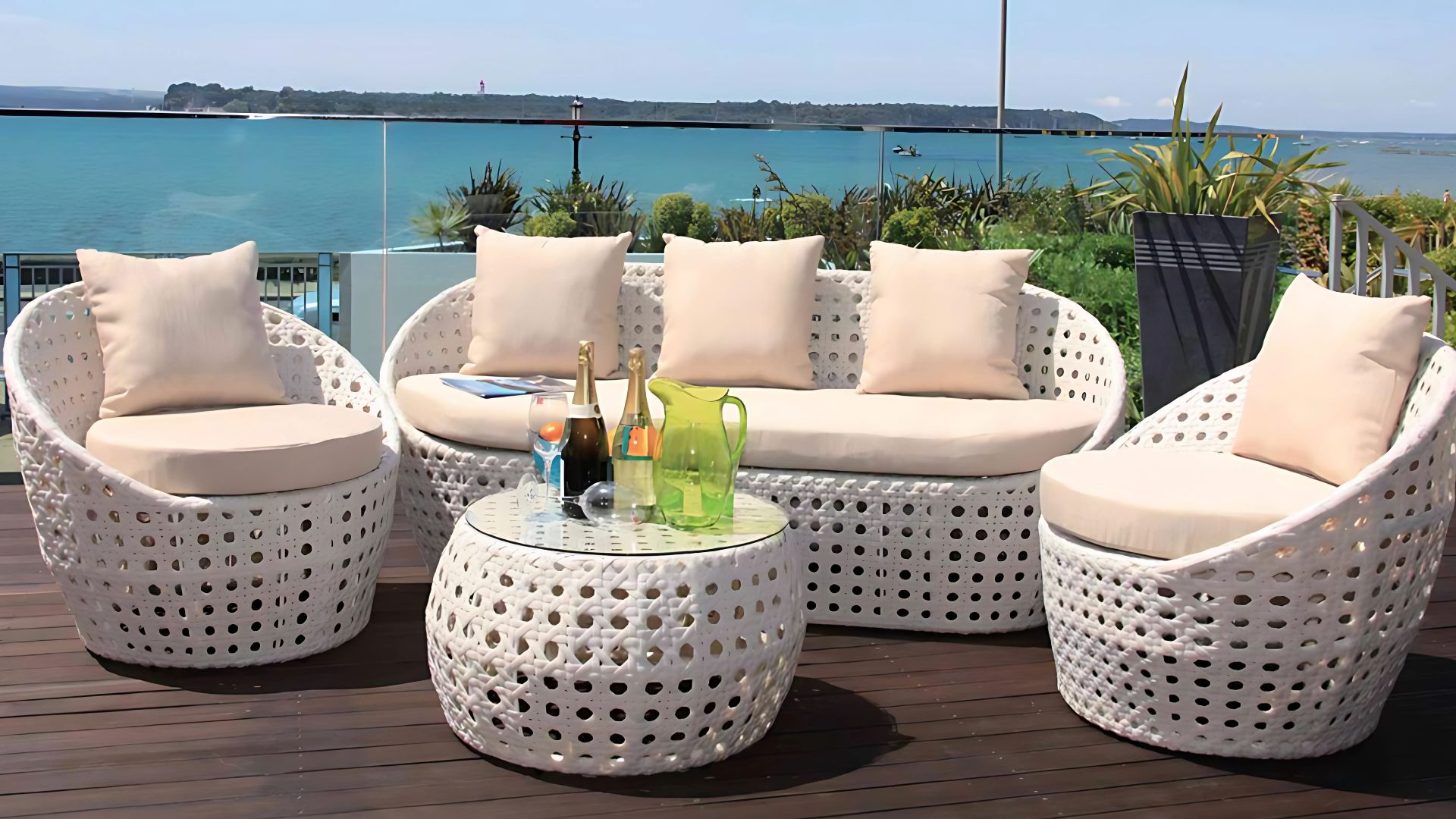 Modern Outdoor Rattan Sofa Set with Coffee Table Garden Patio Furniture