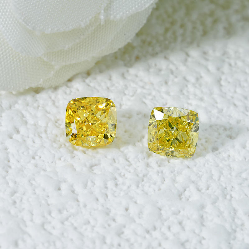 เพชรสีเหลืองทรงแสควร์แฟนซี