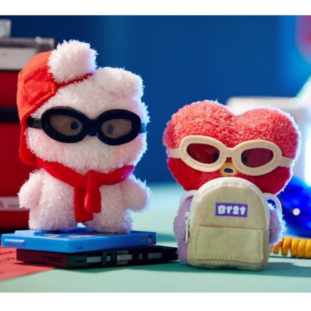 BT21 minini stereo Standing doll