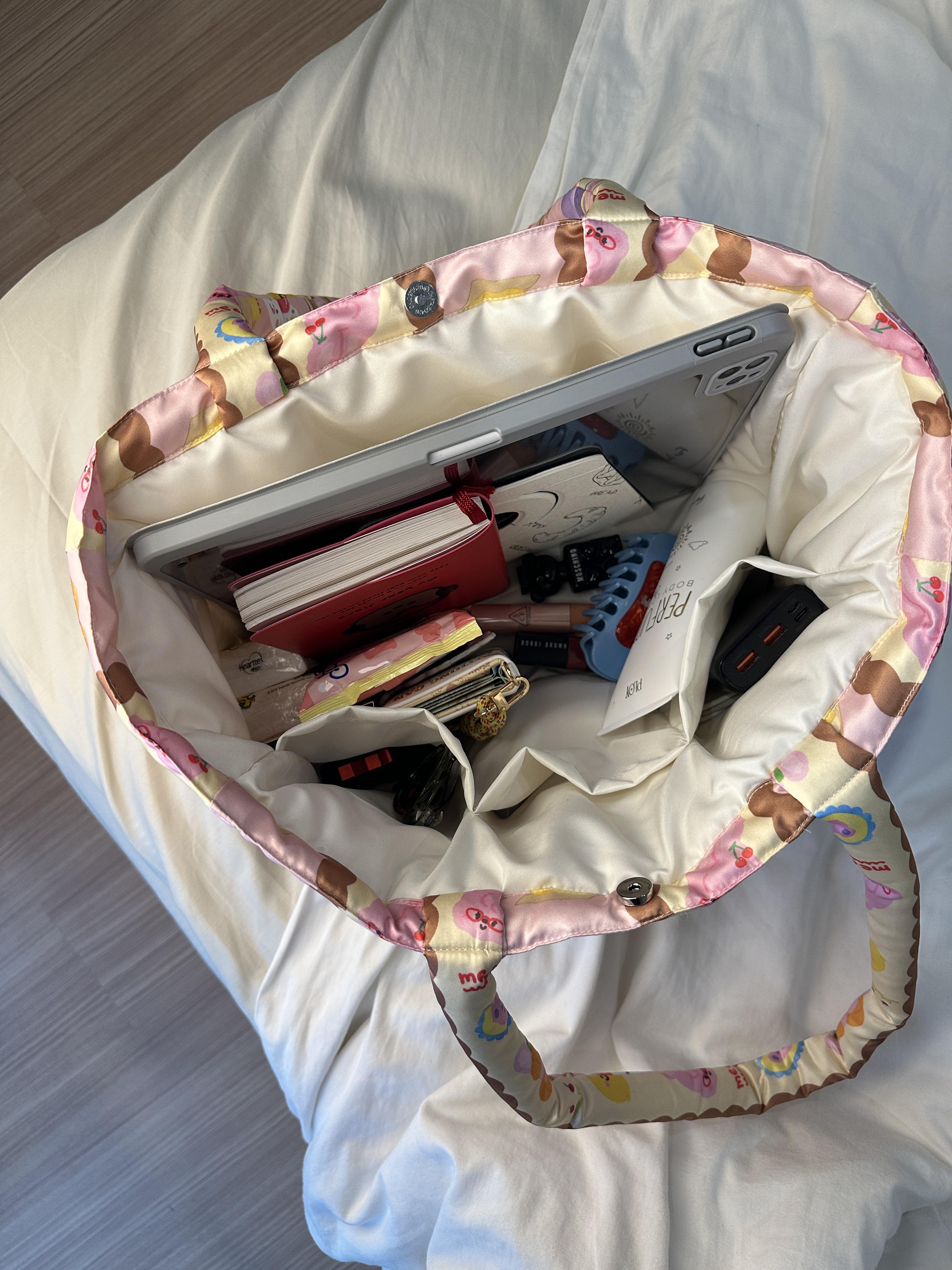 กระเป๋านุ่มนิ่มFluffy สีชมพู-เหลือง