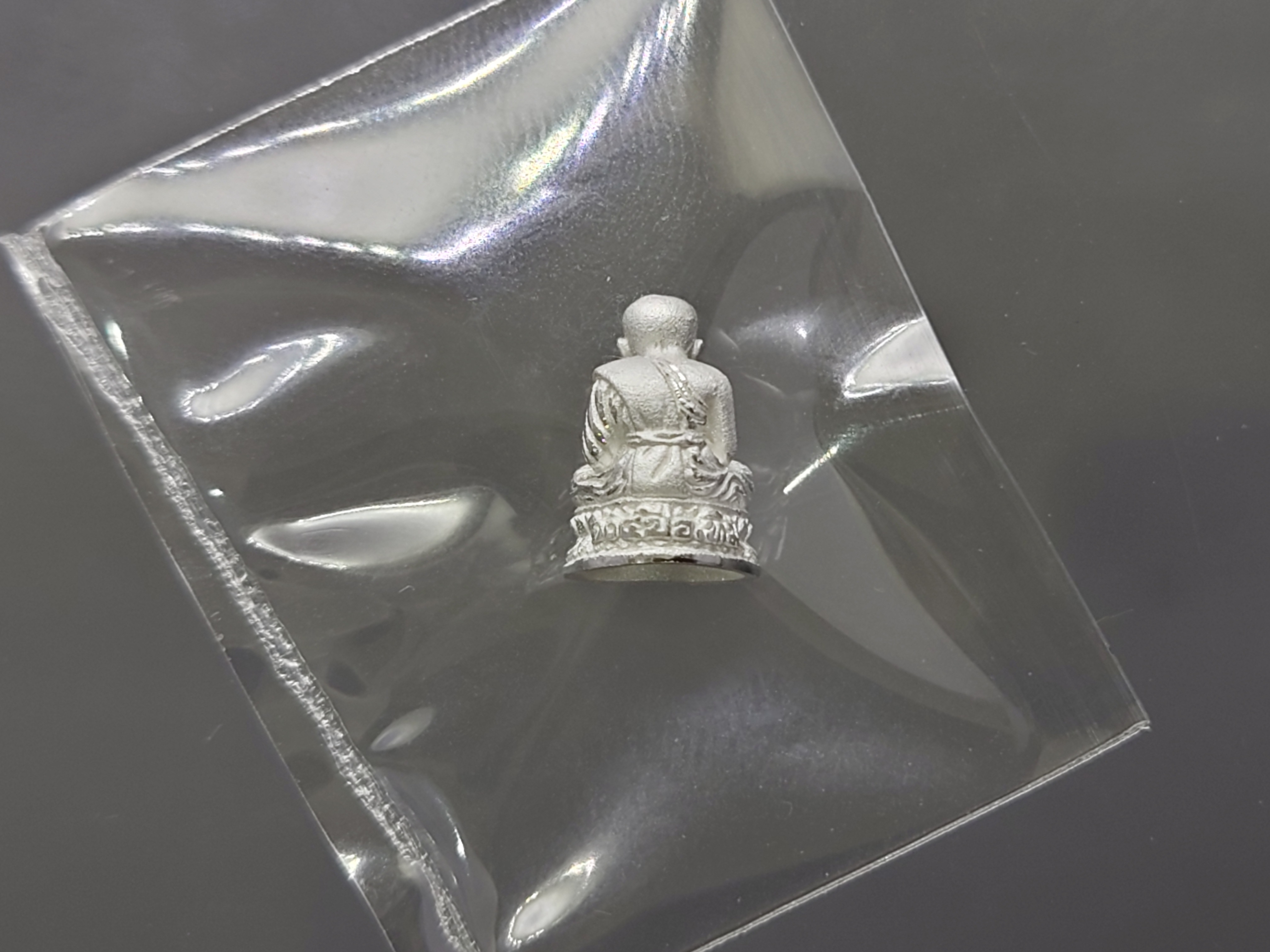 หลวงพ่อทวด เหยียบน้ำทะเลจืด เนื้อเงิน รุ่นบารมีหลวงพ่อทวด 104 ปี อาจารย์ทิม พ.ศ.2559 พร้อมตลับเดิม