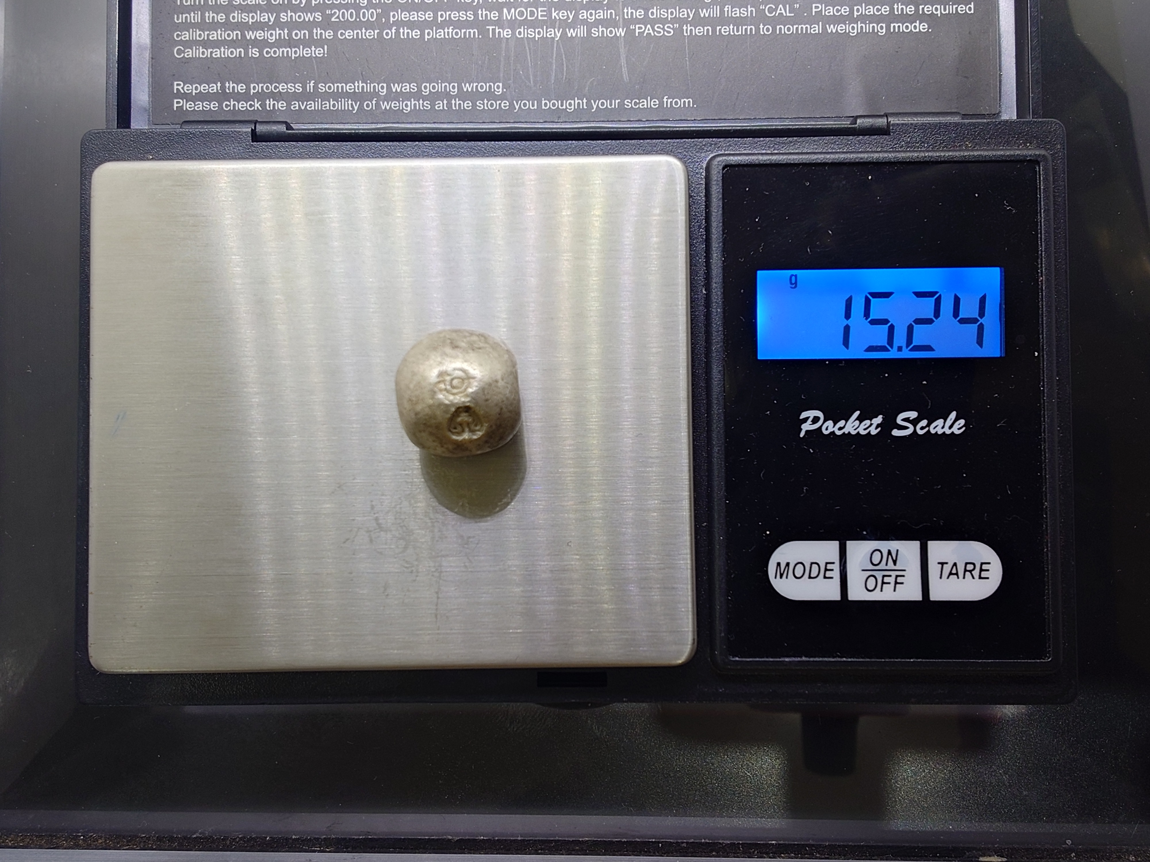 พดด้วง ขนาด 1 บาท ตรามงกุฎ-กงจักร รัชการที่4