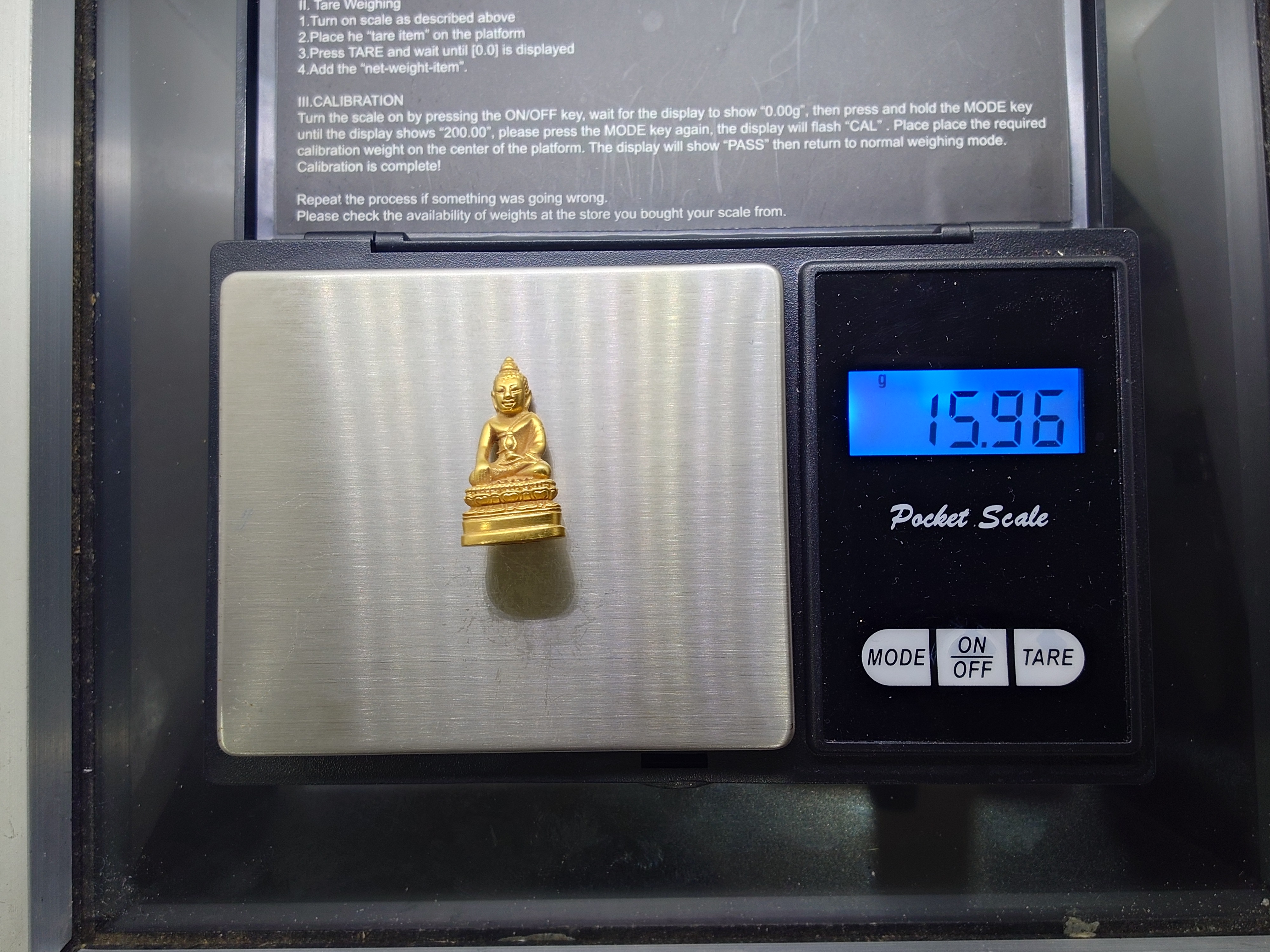 พระพุทธนวมมหาราชายุจฉับปริวัตนมงคล ใต้ฐาน ภปร.(กริ่ง 72 พรรษา) เนื้อทองคำ ที่ระลึก 72 พรรษา รัชกาลที่9 ปี 2542 พร้อมตลับเดิม