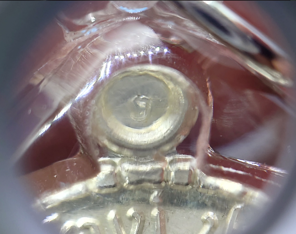 เหรียญหลวงพ่อพัฒน์ เจริญพรล่าง เนื้อเงิน บล็อกทองคำ พิมพ์ครึ่งองค์ ขอบปล้องอ้อย (รุ่นวางศิลาฤกษ์อาคารเรียนอนุบาล) เลขโค๊ท 910 พ.ศ.2563