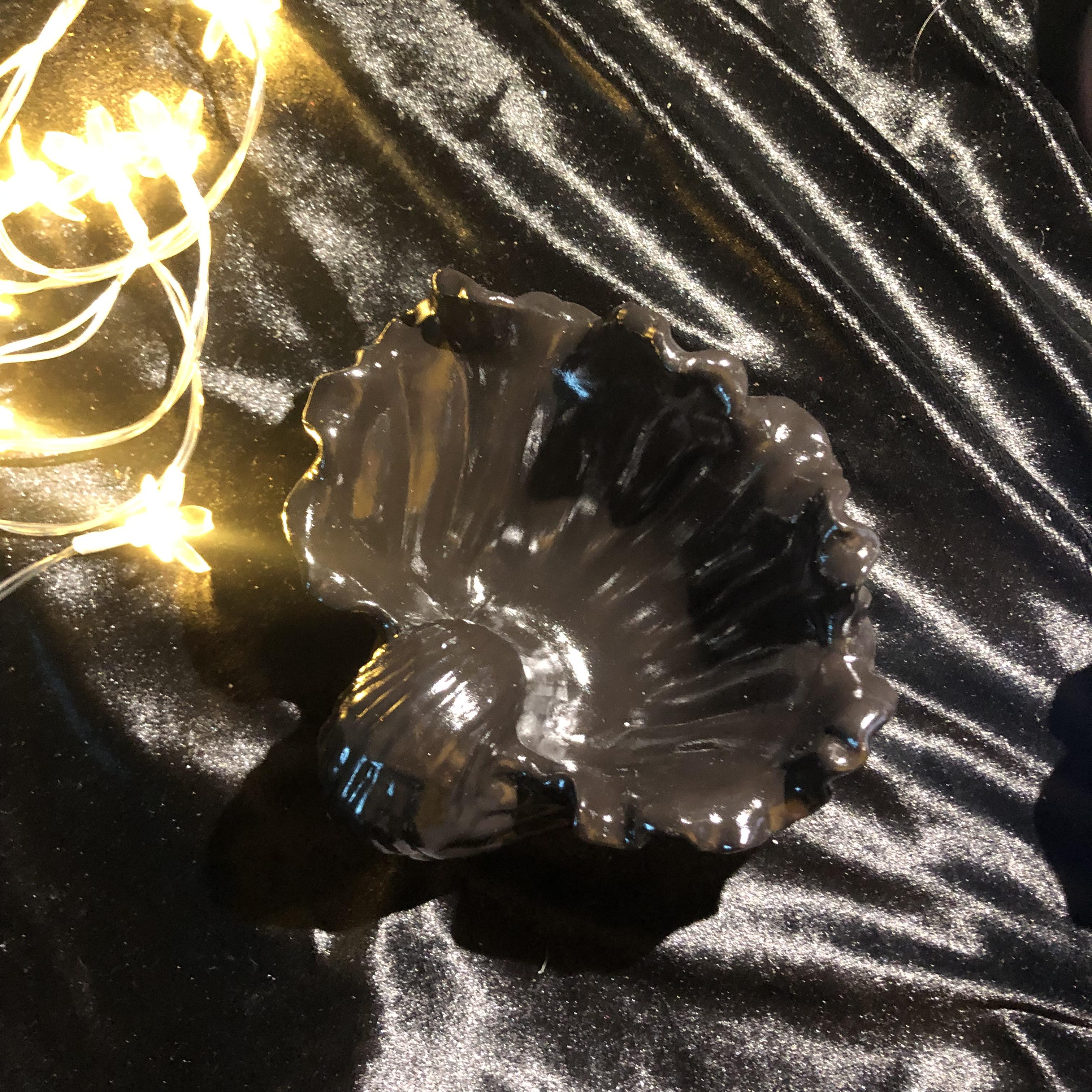 ✨🐚ภาชนะลายเปลือกหอย ทาสีดำ🐚✨