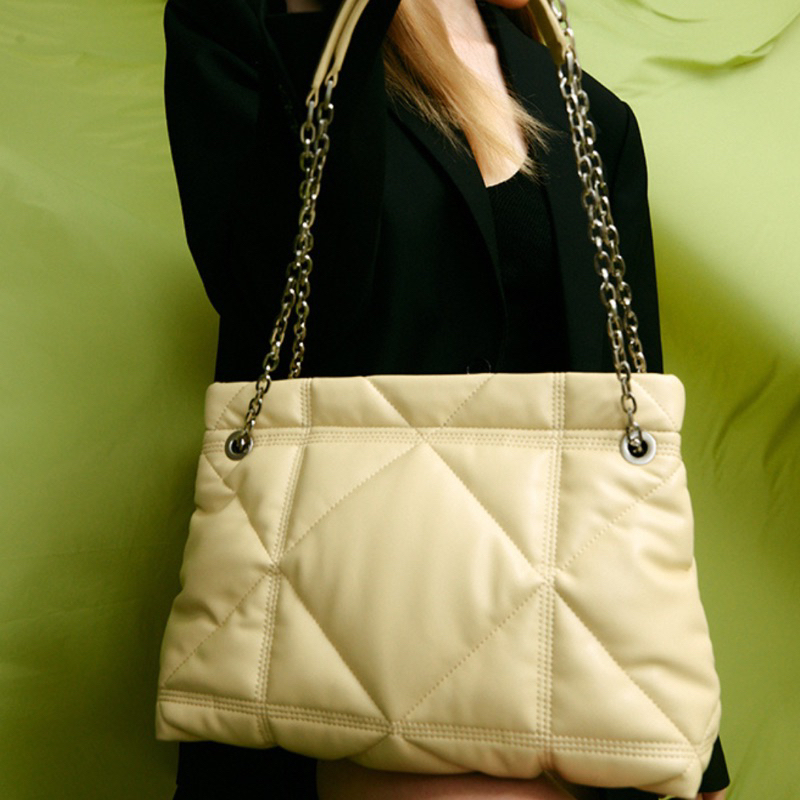 [ลดล้างสต๊อก] CARLYN KOTA 4Colors_H72308010 Clearance sale คัลลีน