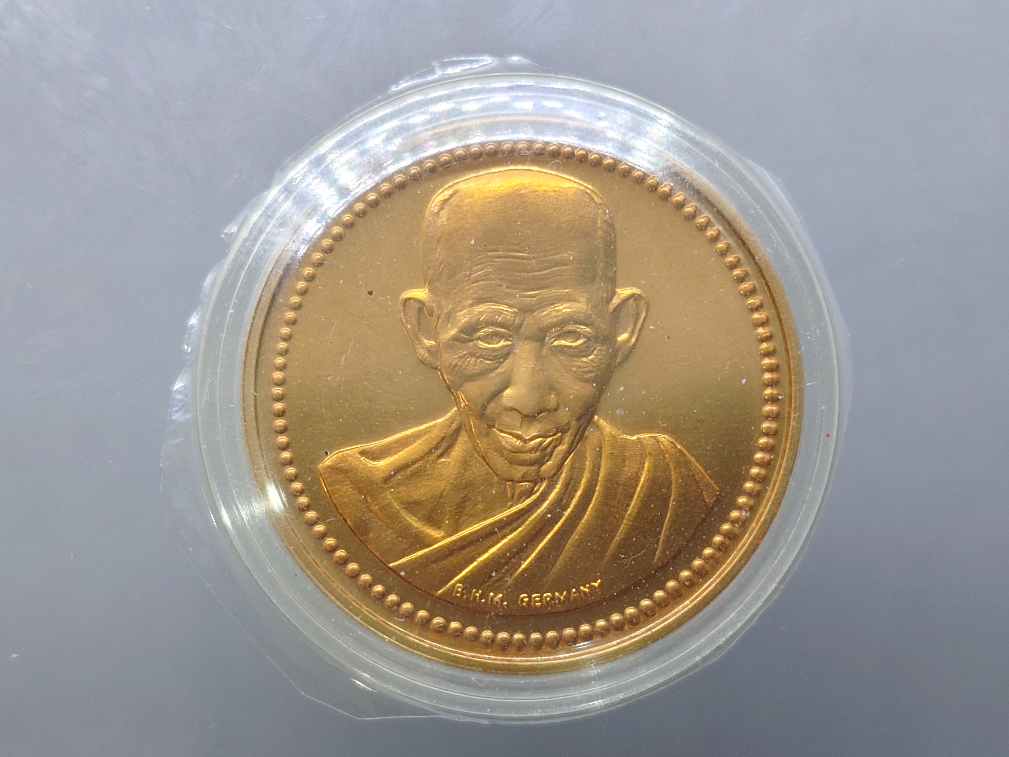 หลวงพ่อเกษม เขมโก เนื้อทองแดงนอก บล็อกเยอรมัน พิธีเสาร์ห้า สุสานไตรลักษณ์ พ.ศ.2537 พร้อมตลับ