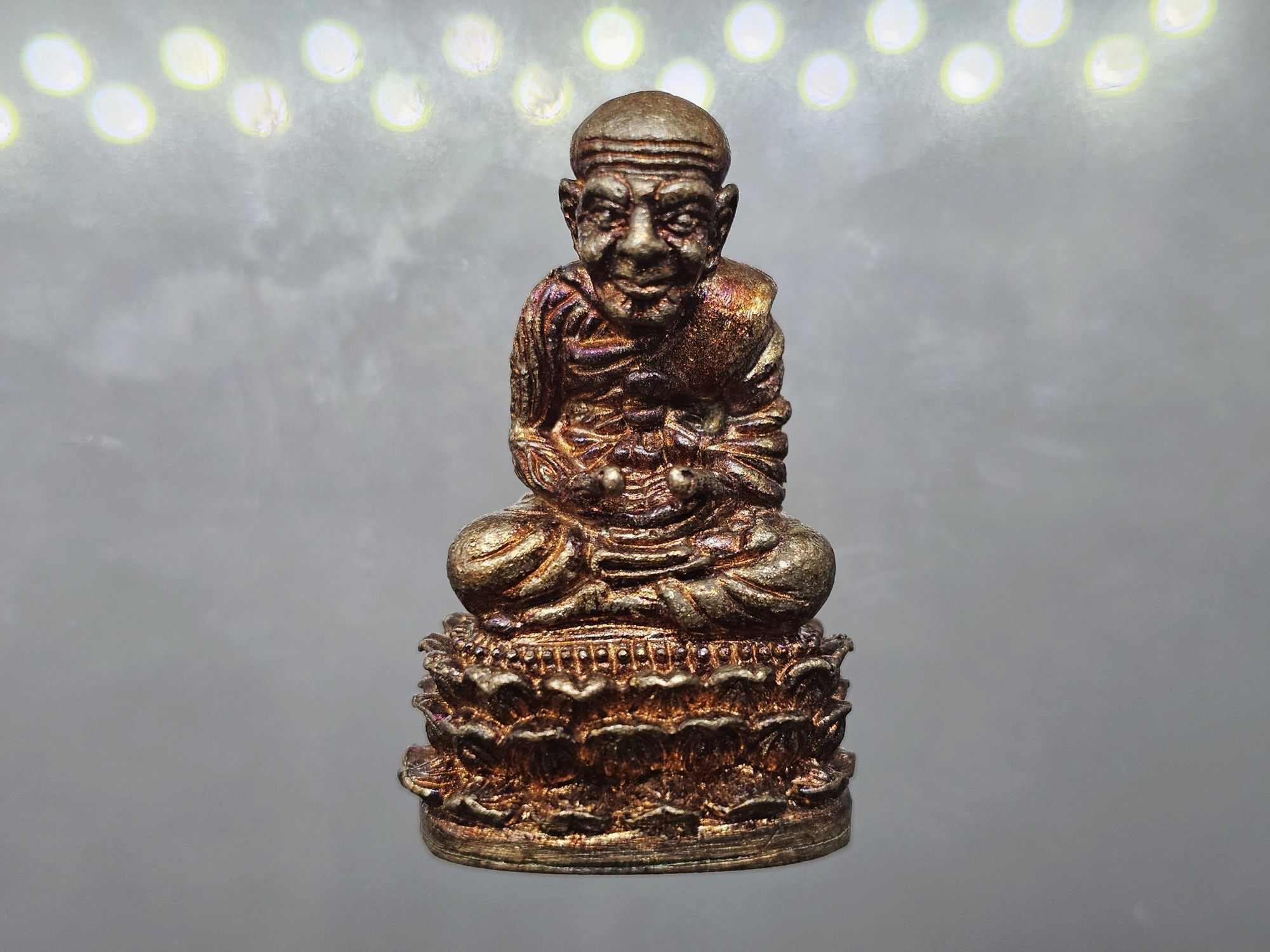 หลวงปู่ทวดนิ้วกระดก บรรจุกริ่ง ญสส. อนันตทรัพย์ เนื้อสัมฤทธิ์ รุ่น 100 ปี สมเด็จพระสังฆราชเจ้า กรมหลวงวชิรญาณสังวร วัดบวรนิเวศฯ ปี2556