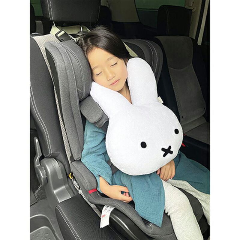 Miffy Fluffy Drive Cushion หมอนรองคอสำหรับเด็กลาย Miffy จากญี่ปุ่น