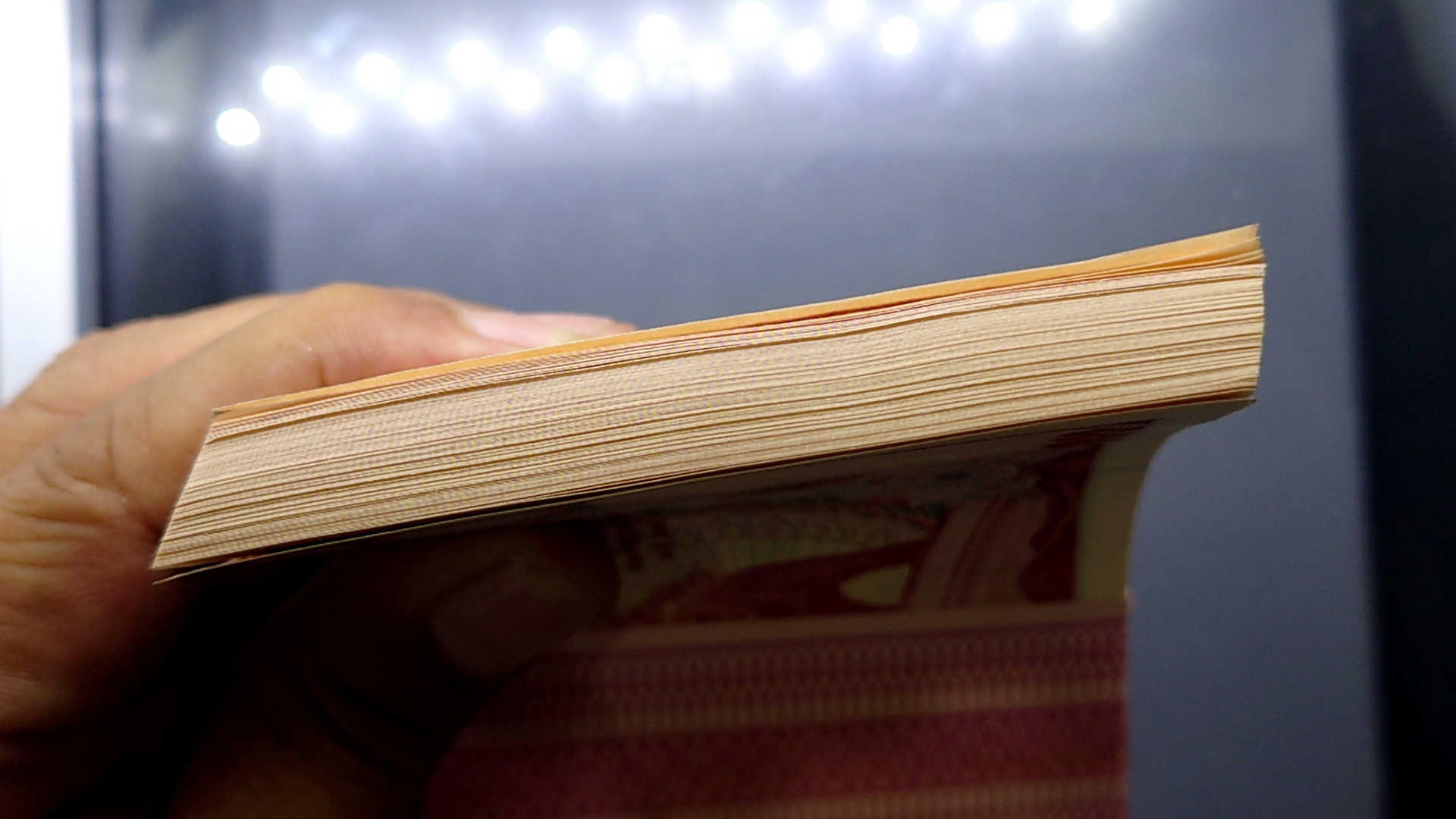 ธนบัตร 100 บาท ยกแหนบ 100 ใบ เรียงเลข แบบ 12 เลข 7 หลัก ร9 (ช้างแดง) พ.ศ.2521 ไม่ผ่านใช้