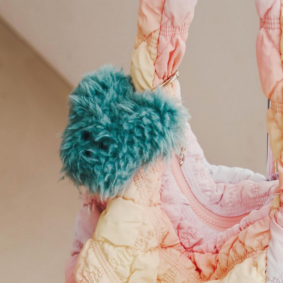 พวงกุญแจ CARLYN Fluffy Keyring J73301010