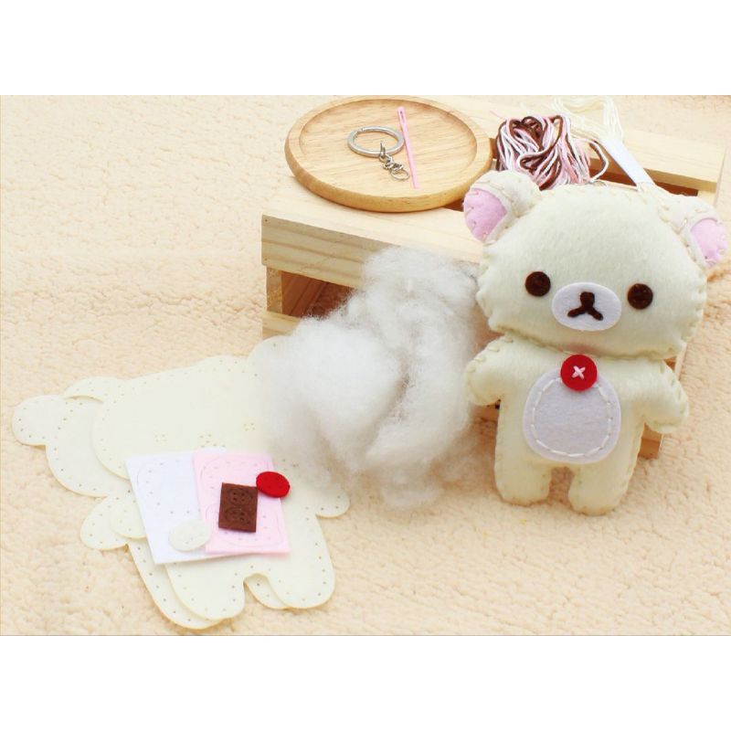 Character First Sewing Kit ชุดหัดเย็บตุ๊กตาพวงกุญแจ เข็มพลาสติก จากญี่ปุ่น