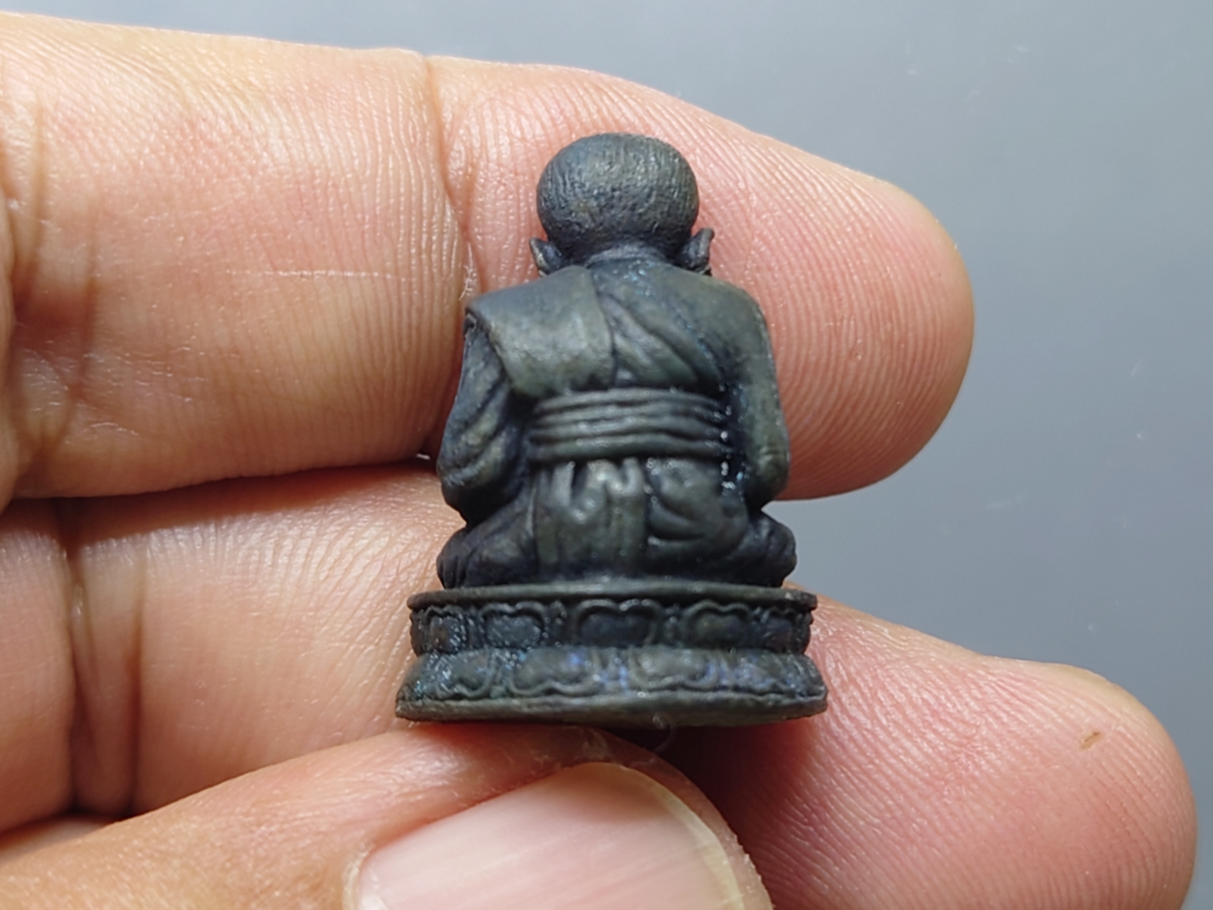 หลวงปู่ทวด เหยียบน้ำทะเลจืด (ลอยองค์) เนื้อนวโลหะ พิธีพุทธาภิเษก ณ วัดประสาทบุญญาวาส 22-24 สิงหาคม ปี2540 พร้อมกล่องเดิม