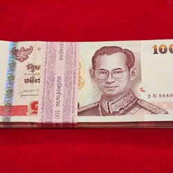 ธนบัตร 100 บาท ยกแหนบ 100 ใบ เรียงเลข แบบ 15 รุ่น 2 (เลิกทาส) พระรูป รัชกาลที่5 ปี2540 ไม่ผ่านใช้ สภาพสวย