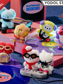 BT21 minini stereo Standing doll