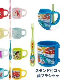 Skater cup with stand & toothbrush set ชุดแก้วน้ำเด็กพร้อมแปรงสีฟัน แก้วน้ำเด็ก