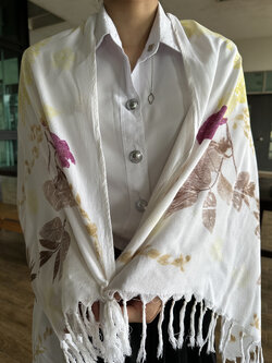 ผ้าพันคอบาติก