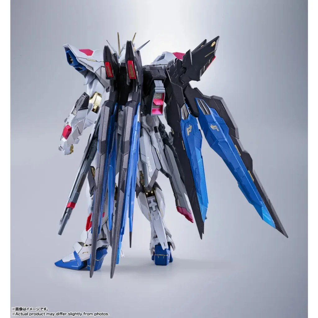 Bandai Metal Build Strike Freedom Gundam (Revival Version) 4573102735942 (Action Figure)