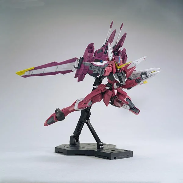 Bandai MG Justice Gundam 4573102631503 (Plastic Model) Bandai MG Justice Gundam 4573102631503 (Plastic Model)