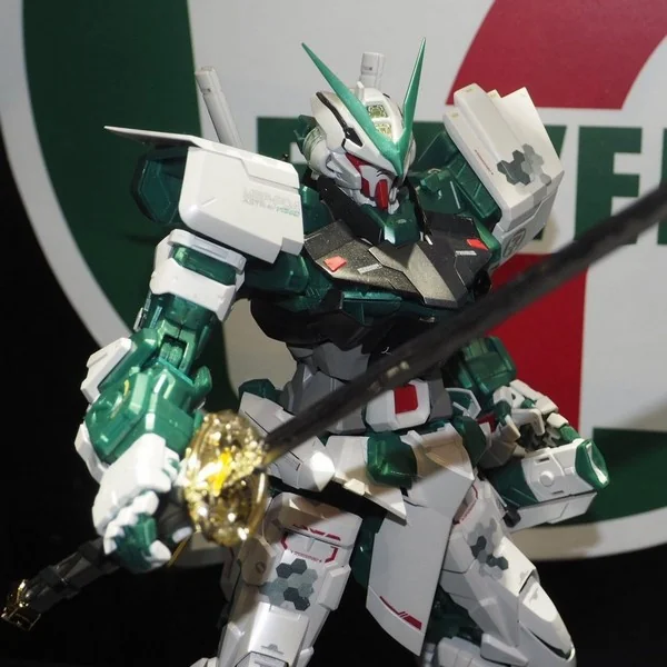 Bandai PG Gundam Astray (Green Frame) Seven - Eleven Color 4549660153221 (Plastic Model)