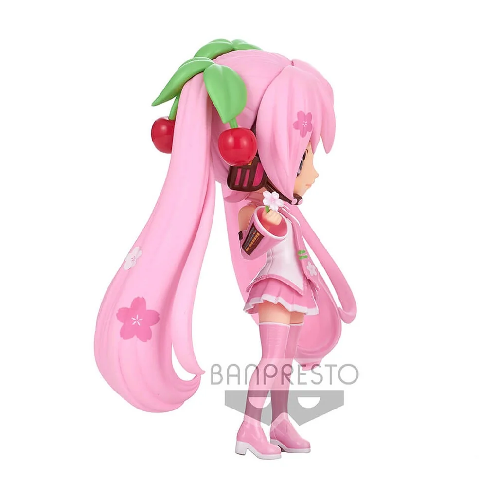 Banpresto Q Posket Sakura Miku (Ver.A) 4983164184389 (Figure)