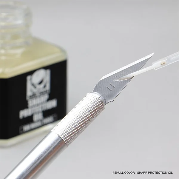 Skull Color 100.213 Sharp Protection Oil 40 ml Auxiliary 8853100902130 (สี) Skull Color 100.213 Sharp Protection Oil 40 ml Auxiliary 8853100902130 (สี)