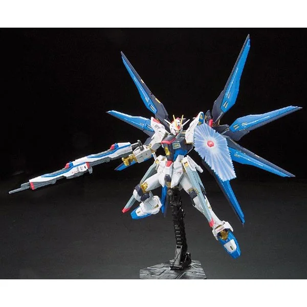Bandai RG Strike Freedom Gundam 4573102616173 (Plastic Model) Bandai RG Strike Freedom Gundam 4573102616173 (Plastic Model)