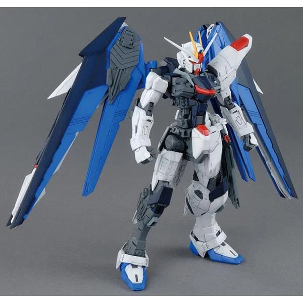 Bandai MG Freedom Gundam Ver 2.0 4573102616111 (Plastic Model) Bandai MG Freedom Gundam Ver 2.0 4573102616111 (Plastic Model)