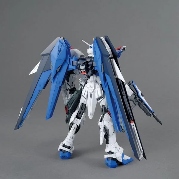 Bandai MG Freedom Gundam Ver 2.0 4573102616111 (Plastic Model) Bandai MG Freedom Gundam Ver 2.0 4573102616111 (Plastic Model)