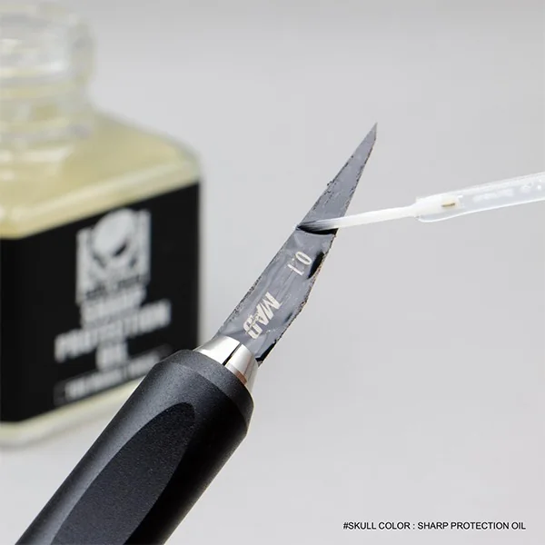 Skull Color 100.213 Sharp Protection Oil 40 ml Auxiliary 8853100902130 (สี) Skull Color 100.213 Sharp Protection Oil 40 ml Auxiliary 8853100902130 (สี)