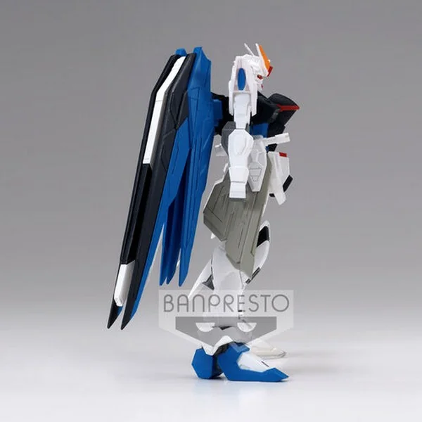 Banpresto Mobile Suit Gundam Seed Internal Structure ZGMF-X10A Freedom Gundam (Ver.A) [Half Clear] 4983164185119 (Figure
