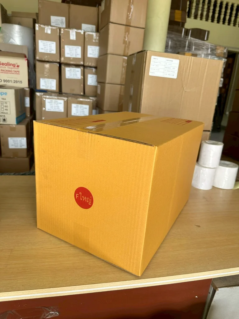 กล่องไปรษณีย์ กล่อง F+ 32 x 48 x 30 cm3 (1 มัด 10 ใบ)
