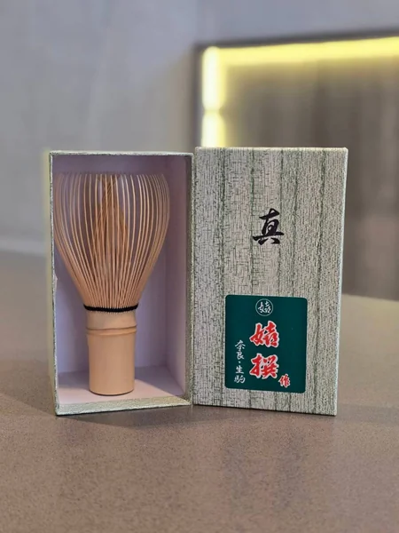Chasen ไม้ไผ่ขาวชงมัทฉะ จากญี่ปุ่น (Shiratake Shin Chasen - White Bamboo Matcha Whisk) Chasen ไม้ไผ่ขาวชงมัทฉะ จากญี่ปุ่น (Shiratake Shin Chasen - White Bamboo Matcha Whisk)