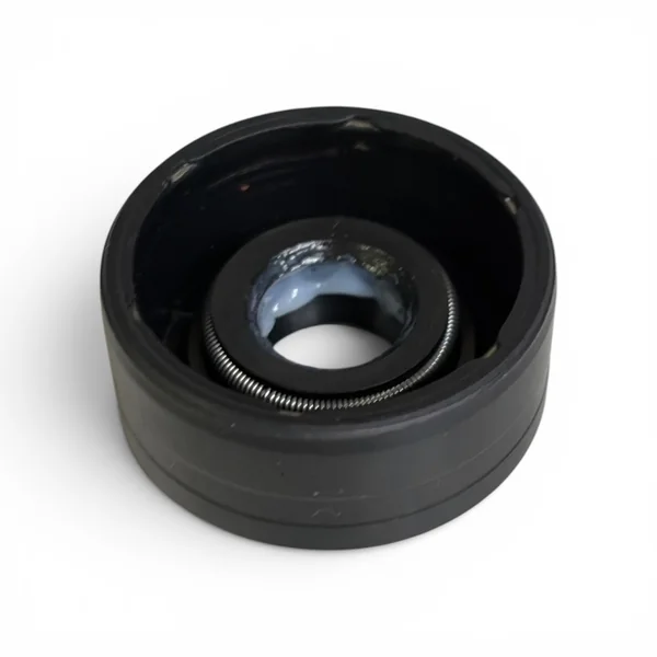ซีล TC 12.5-22-15 รุ่นมีจารบี ราคาต่อตัว image 2 ซีล TC 12.5-22-15 รุ่นมีจารบี ราคาต่อตัว image 2