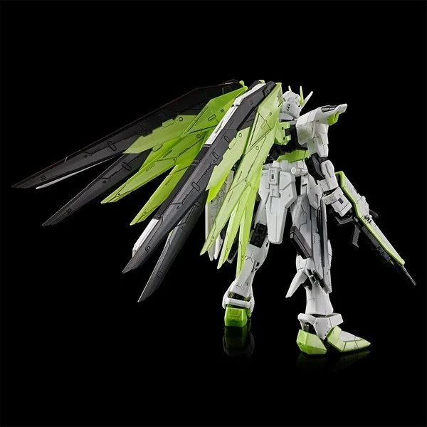 Bandai RG Freedom Gundam Apex Legends Crypto Ver 4580886841301 (Plastic Model) image 3