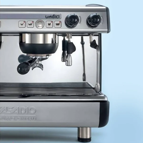 เครื่องชงกาแฟเอสเปรสโซ Casadio Undici A3 (Tall) 3 หัวชง เครื่องชงกาแฟเชิงพาณิชย์จากอิตาลี image 1 เครื่องชงกาแฟเอสเปรสโซ Casadio Undici A3 (Tall) 3 หัวชง เครื่องชงกาแฟเชิงพาณิชย์จากอิตาลี image 1