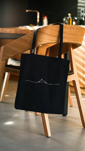 gallery tote bag 4