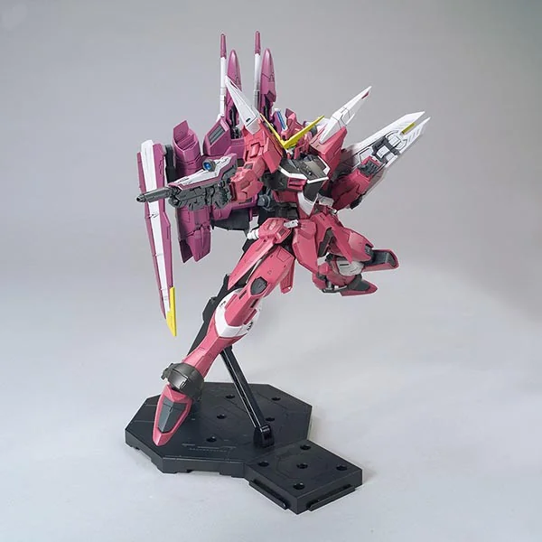 Bandai MG Justice Gundam 4573102631503 (Plastic Model) image 2