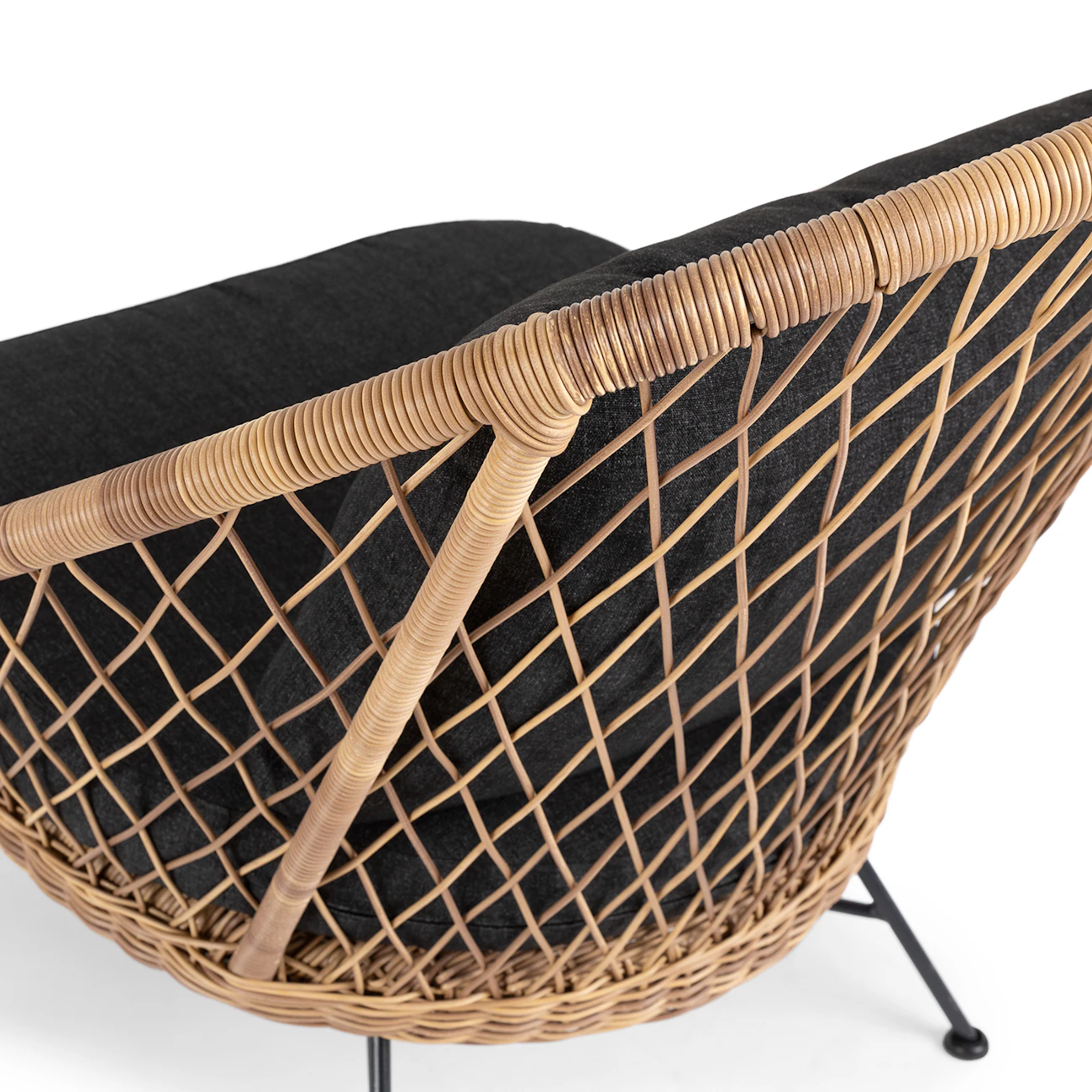 Outdoor Waterproof Furniture Garden Table And Chair Set Aluminum Arm Wicker Rattan Restaurant Dining Outdoor Chair