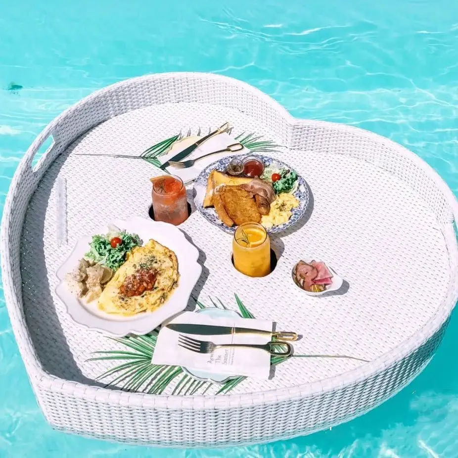 Heart Round Restaurant Hotel Custom Brunch Breakfast Food Drinks Serving Trays Swimming Pool Rattan Tray Floating Tray For Pool